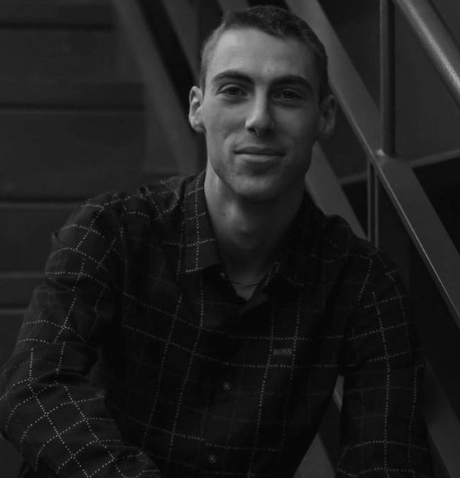 Simon Mckinnon